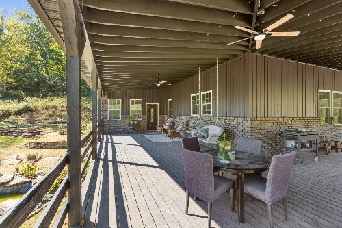 2658 Sycamore Valley Rd, Pleasant Shade, TN  37145