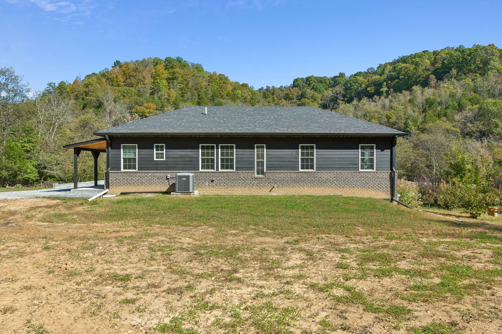 2658 Sycamore Valley Rd, Pleasant Shade, TN  37145