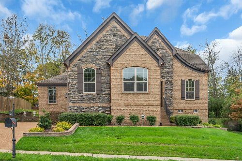 112 Fountain Brooke Dr, Hendersonville, TN  37075