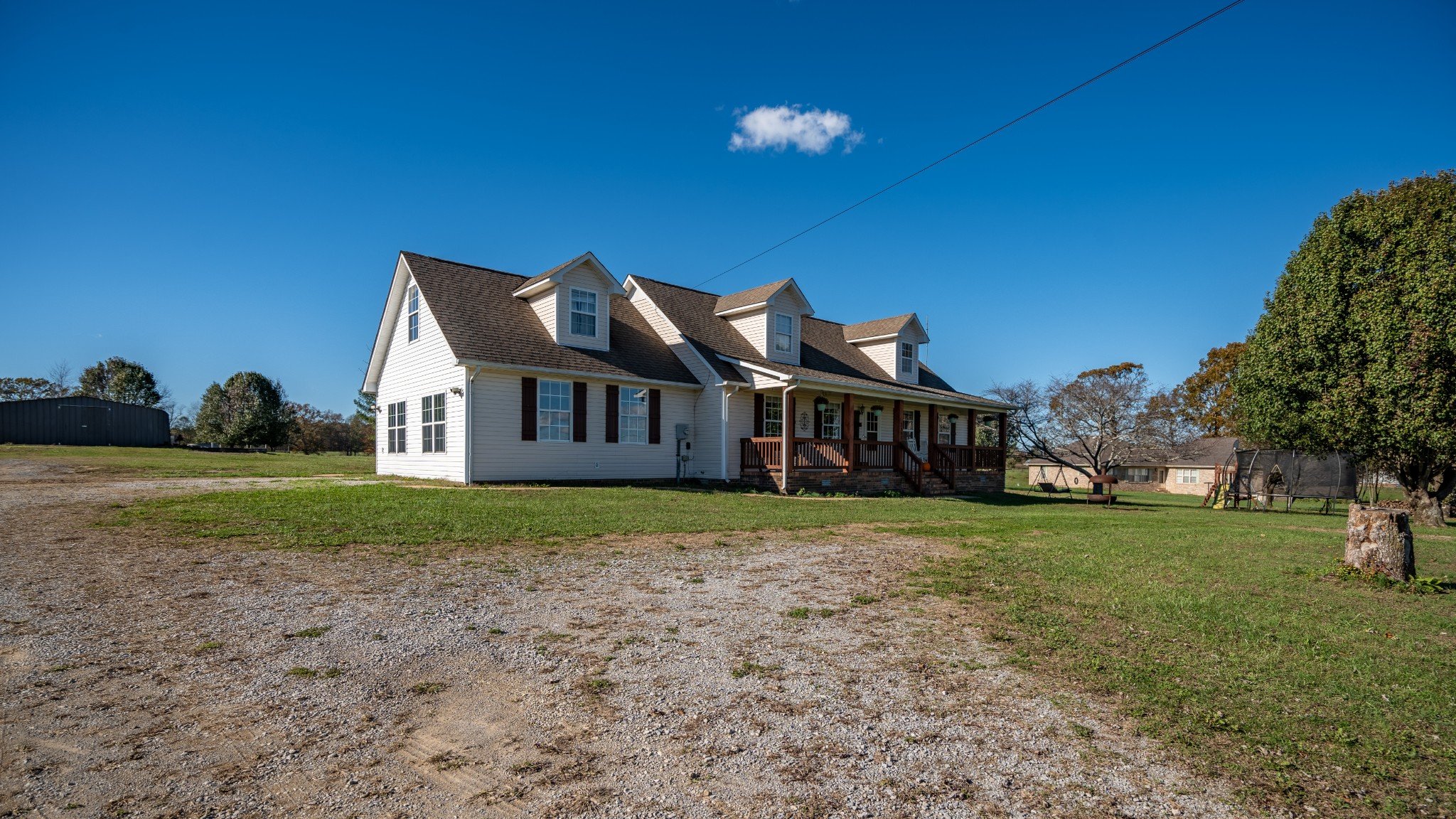 2533 Robertson Rd, Lawrenceburg, TN  38464