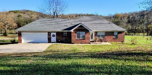 2041 Dowell Branch Rd, Columbia, TN  38401