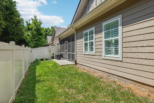 2527 Bridgeway St, Murfreesboro, TN  37128