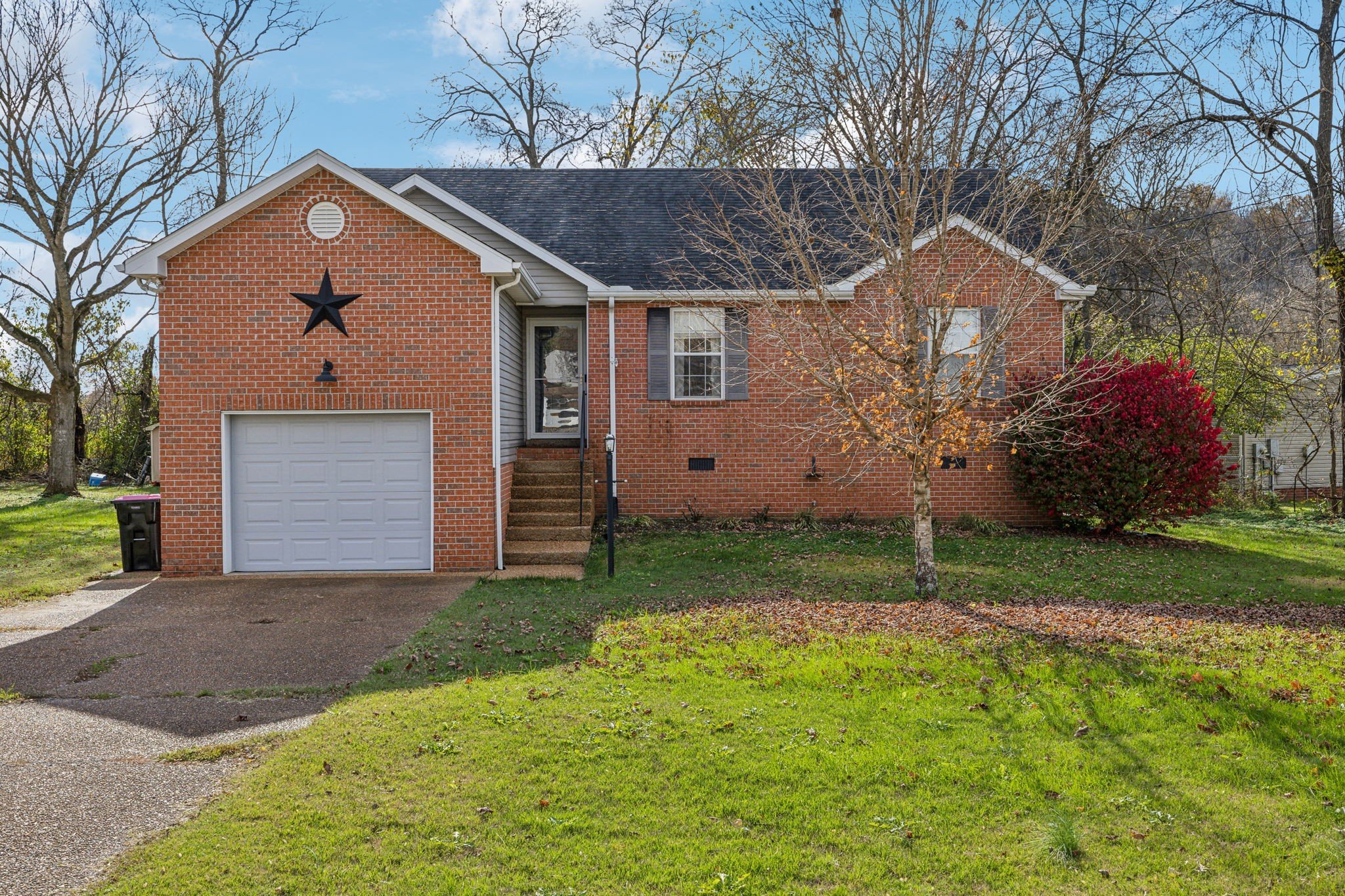 100 Trace Dr, Goodlettsville, TN  37072