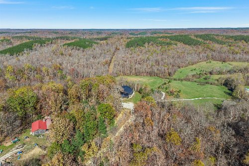 199 Toll Hollow Rd, Waynesboro, TN  38485