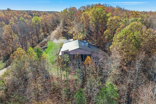 199 Toll Hollow Rd, Waynesboro, TN  38485