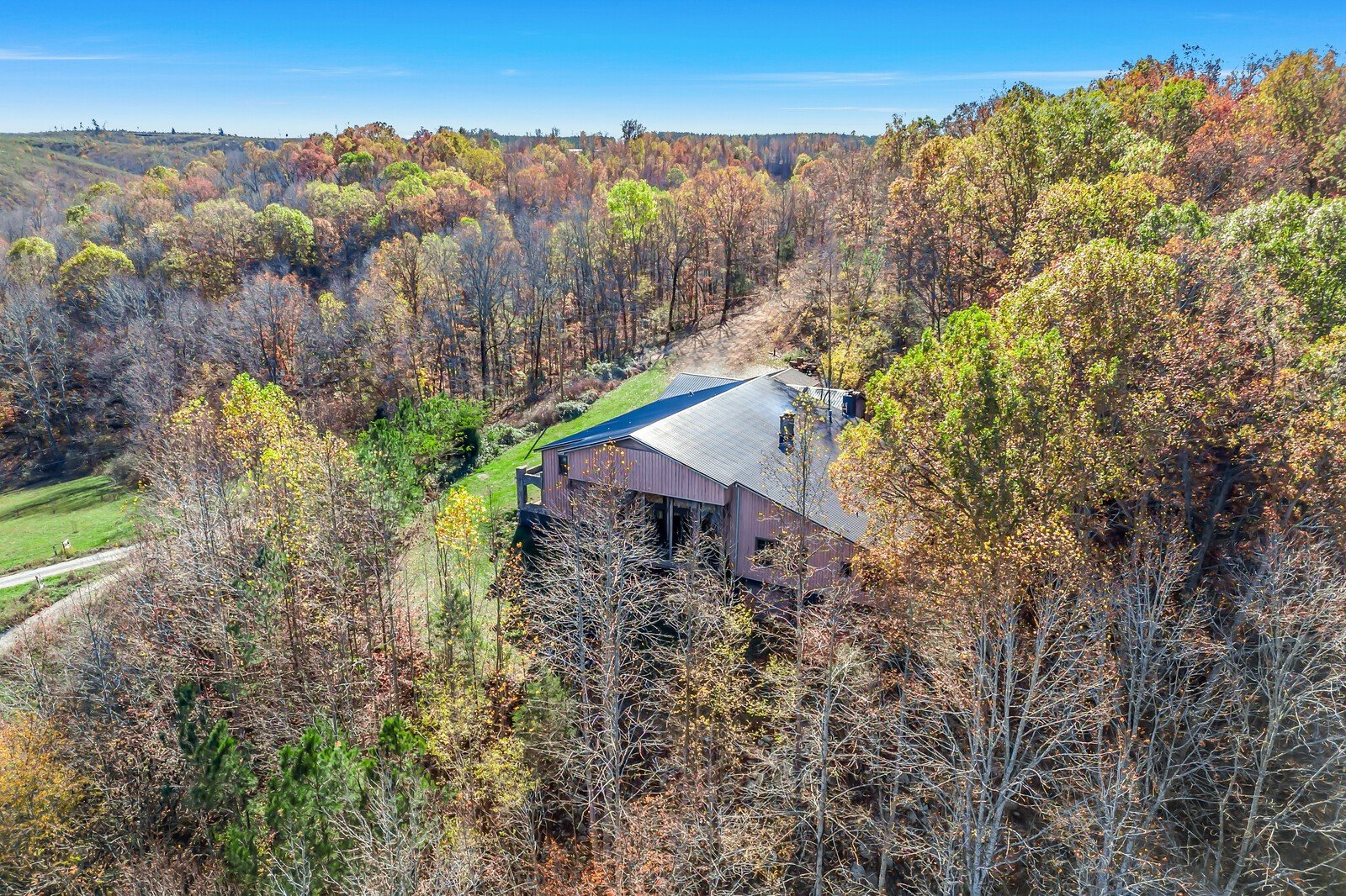 199 Toll Hollow Rd, Waynesboro, TN  38485