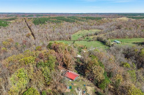 199 Toll Hollow Rd, Waynesboro, TN  38485