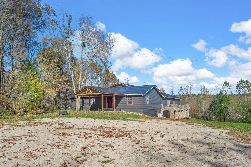 199 Toll Hollow Rd, Waynesboro, TN  38485