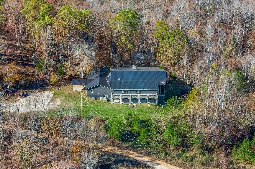 199 Toll Hollow Rd, Waynesboro, TN  38485