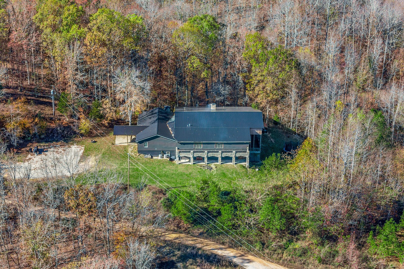 199 Toll Hollow Rd, Waynesboro, TN  38485