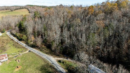 Moccasian Creek Rd, Waynesboro, TN  38485