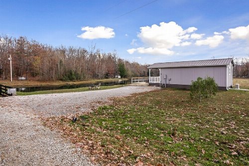 170 Clearwater Ln, Livingston, TN  38570