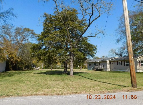 201 Spring St, Wartrace, TN  37183