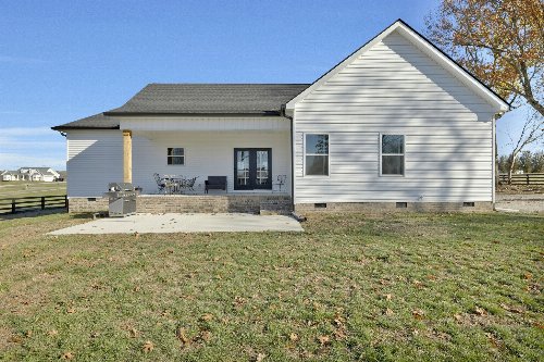 384 Adams Rd, Shelbyville, TN  37160