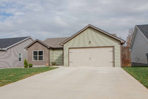 3032 Core Drive, Clarksville, TN  37040