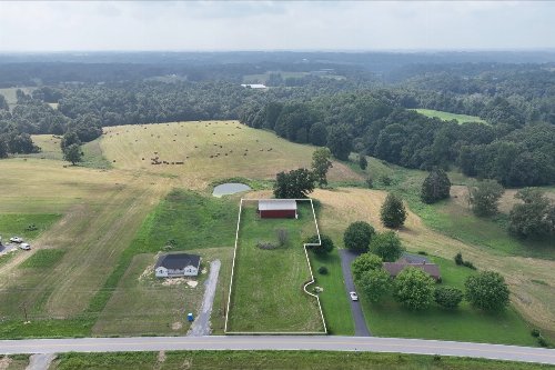 Galen Rd, Lafayette, TN  37083