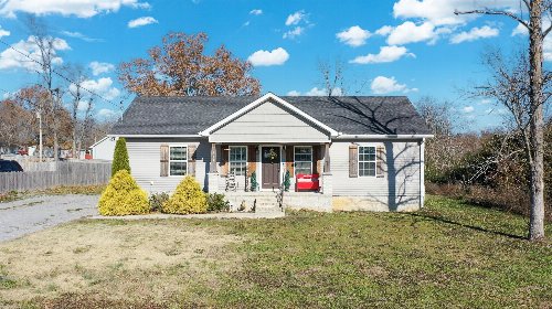 303 April Ln, Shelbyville, TN  37160