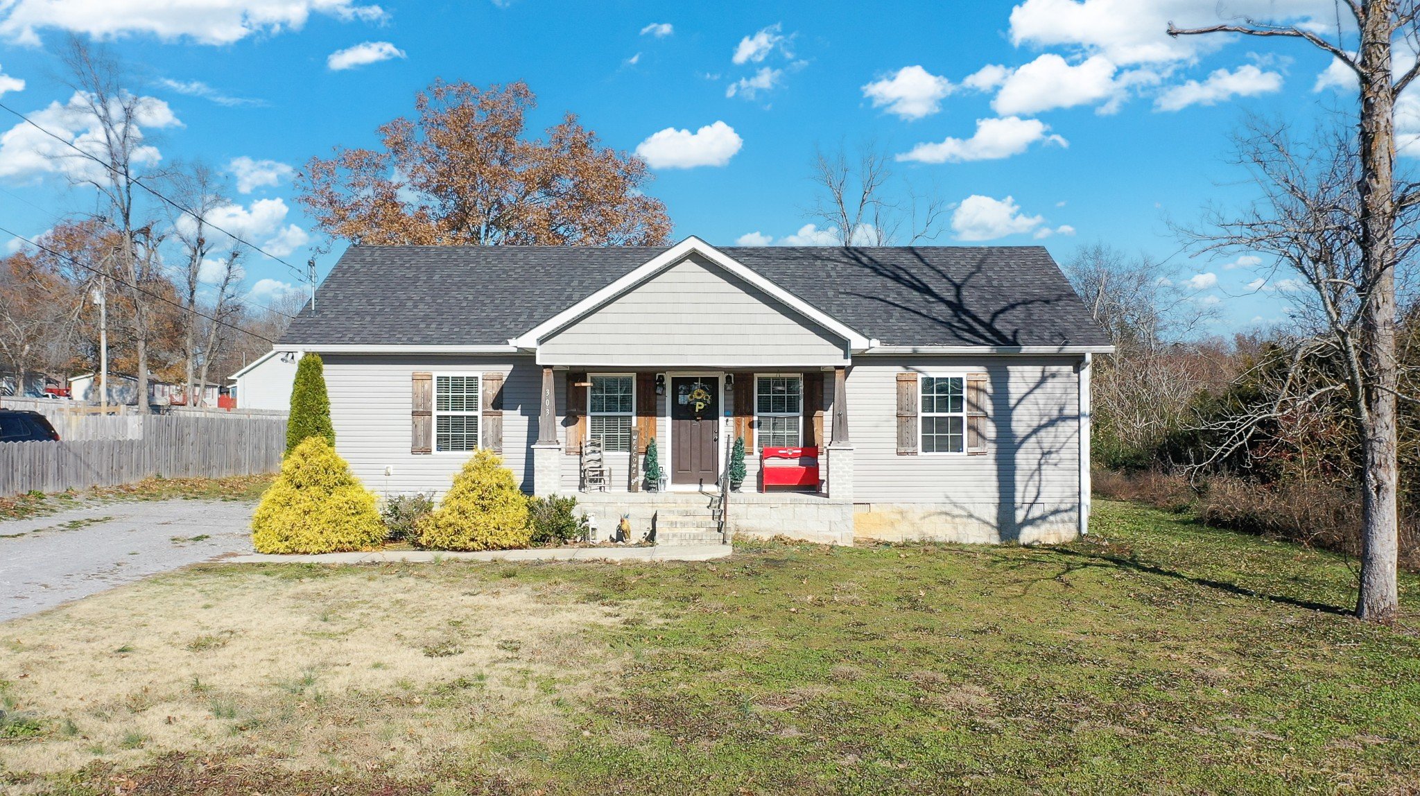 303 April Ln, Shelbyville, TN  37160